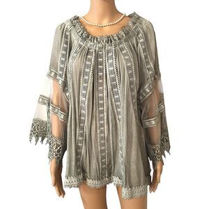 POL NWT Women’s Size Medium Green Sheer and Lace Sleeve Embroidered Flowy Top